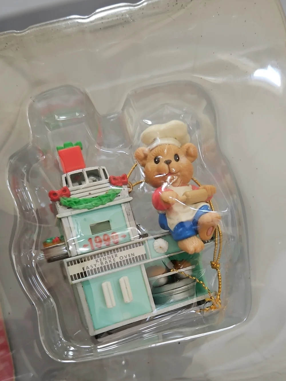 Enesco Easy Bake 1999 Green and Cream Limited Edition Holiday Ornament